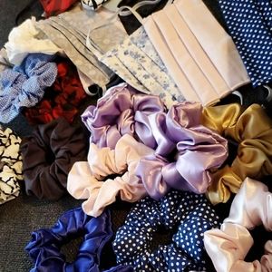 Face mask w/ filter pocket and scrunchie set